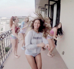 wellness, cardio for anxiety, andrea de la torre, howl magazine, cardio, fitness, body positive, plus size, meds, antidepressant, nature, intervals, incline, beyonce, 711, girlpower