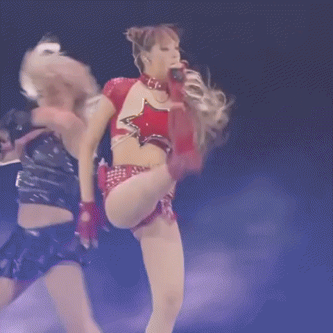 Лиса из BLACKPINK и её альтер-эго зажгли сцену на первом уикенде фестиваля Coachella 25 Лиса из BLACKPINK и её альтер-эго зажгли сцену на первом уикенде фестиваля Coachella