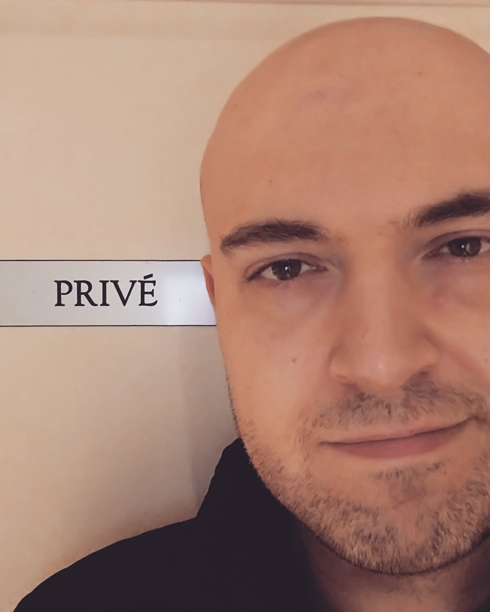Giphy profile picture for @unrest