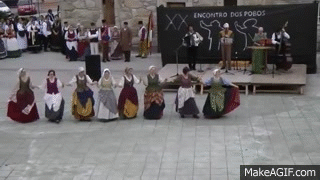 هل تجيد الرقص