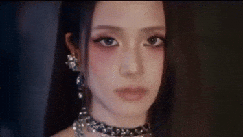 Kim Jisoo GIF
