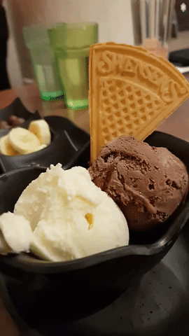 Тебе больше нравится шоколадное или ванильное мороженое