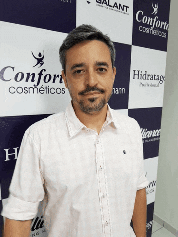 Cosmeticos Cosmetologia GIF by Douglas Alan