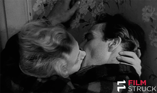 41+ Kuss bilder romantisch gif , Classic Film Kiss GIF by FilmStruck Find &amp; Share on GIPHY