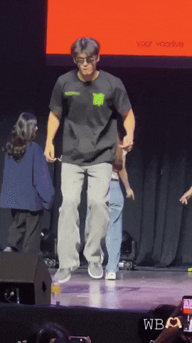 Dancer Wb GIF