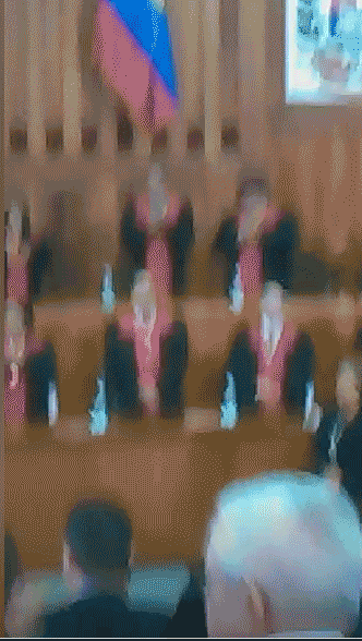 elestimulo  GIF