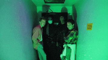 200.gif?cid=fc005b08cabd5cd6fbbd1cf510f299b6a250d8f4105f6441&rid=200.gif&ct=g