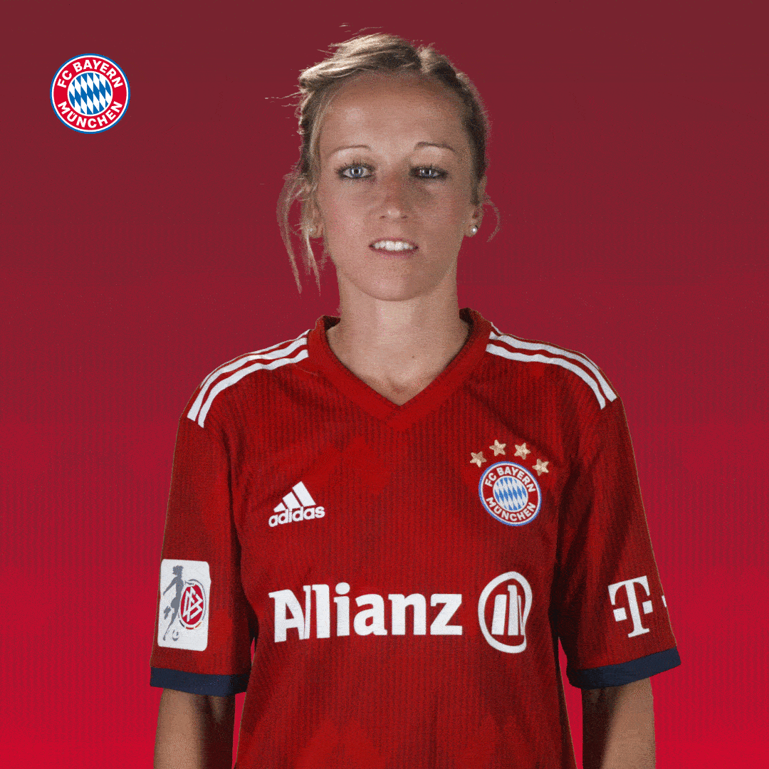 Kathrin Hendrich Love GIF by FC Bayern Women