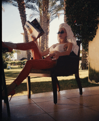 Dj Chilling GIF by Univz