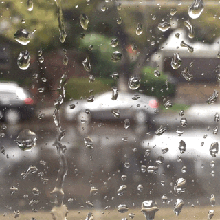  οδήγηση στη βροχή