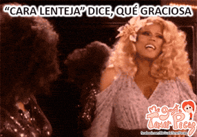 RebecaPecas pecas bofetada me gusta tener pecas GIF