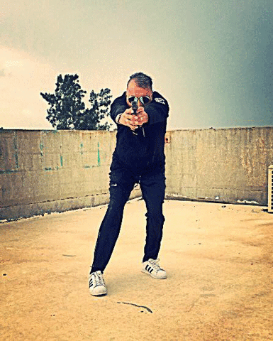 yambar itziiik GIF