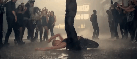 200.gif?cid=fc005b083adb5e8a905dc14962e79c5b6a777d7e01fbfd0c&rid=200.gif&ct=g
