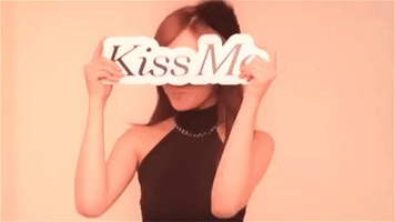 Kiss   -  10