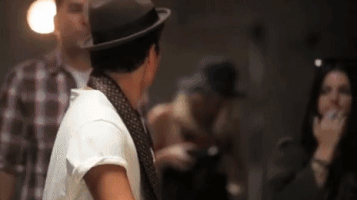 200.gif?cid=fc005b08592286cb5dd3990aaa70ef6c4939e4c8242e2fad&rid=200.gif&ct=g