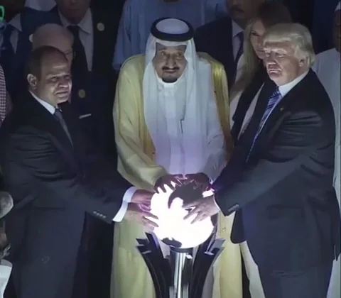evil donald trump GIF