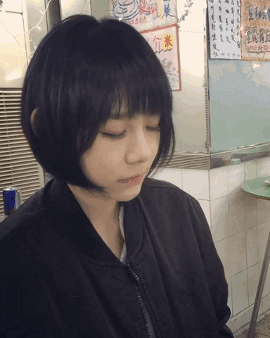 yupgr3dgemvrdxdr  GIF