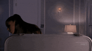 ariana grande pilot GIF by ScreamQueens