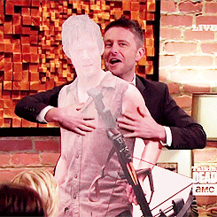 nickward walking dead chris hardwick talking dead GIF