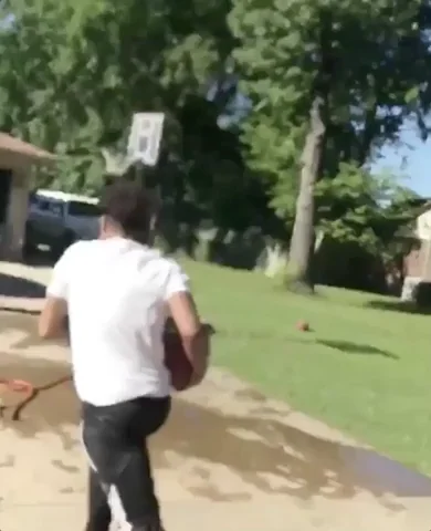 giphy.webp?cid=ecf05e470cl31phuxq7e498kq