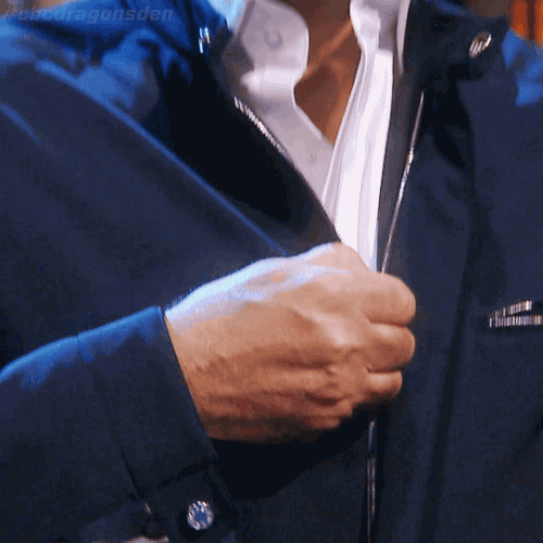 dragons' den wink GIF by CBC