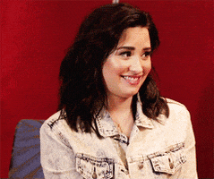 Demi Lovato Funny GIFs - Find & Share on GIPHY