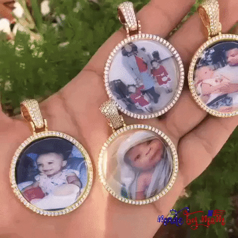 Medallion Necklace GIF