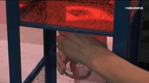 giphy.gif?cid=6c09b952cadoupy0rsm0c73i6k7q04zq4tdnko6jzon856w0&ep=v1_internal_gif_by_id&rid=giphy.gif&ct=g