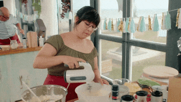 Bake Off Mixer GIF by VIER