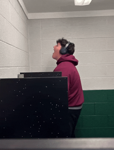 Thomasburns GIF