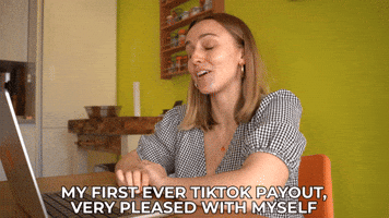 Creator Hannah GIF by HannahWitton