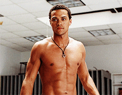 sexy man greys anatomy shirtless abs GIF