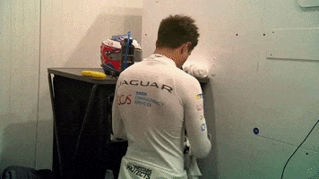 200.gif?cid=fc005b08d526683a360af0206dc1ae5ef6b90bacb2193c5f&rid=200.gif&ct=g