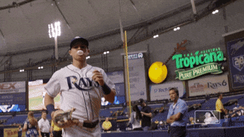 bubblegum blowing GIF by MLB