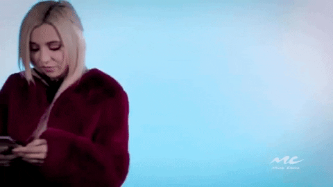 giphy.gif