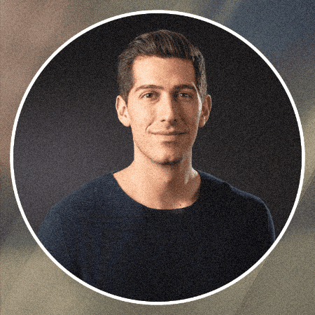 Ari Raptis GIF