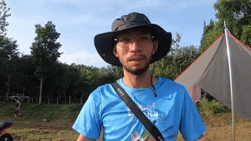 Gozee GIF