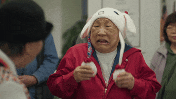 Scared Comedy Central GIF by Awkwafina is Nora from Queens