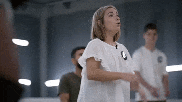 200.gif?cid=fc005b0869cf451fa28770c1163b773b89671a7355eb6e8e&rid=200.gif&ct=g