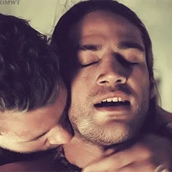 season 3 kiss GIF