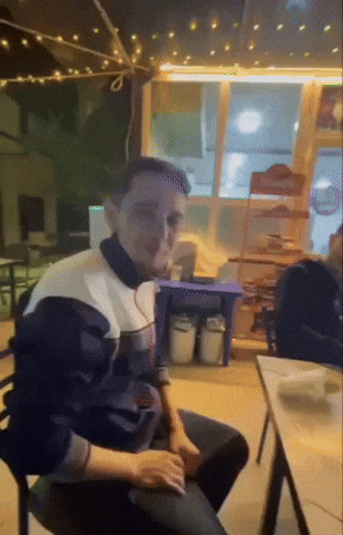 Essiz GIF