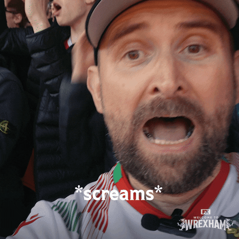 Screaming Ryan Reynolds GIF by Welcome to Wrexham
