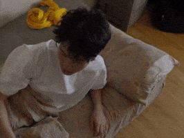 Smelbutz GIF