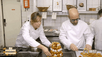 Kitchen Cartman GIF by Satisfaction Group