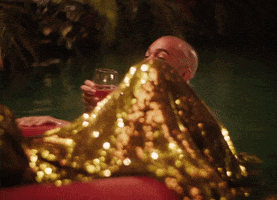Beyonce - Σελίδα 28 200.gif?cid=b86f57d3ovqdewdwpswzaewnp4jk8lwpp0ehqt1nhc5bwum4&rid=200