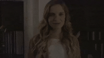 Júlia Palha GIF