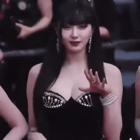 Giselle Serve GIF