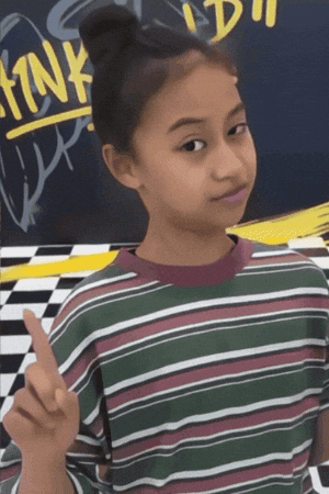 Ellexy13 GIF