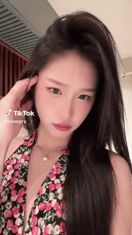 Fayeatom GIF