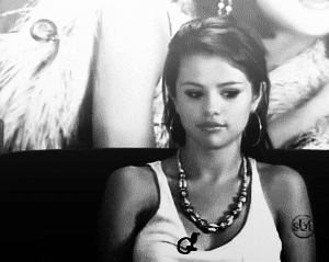Selena-gomez-hunts GIFs - Get the best GIF on GIPHY